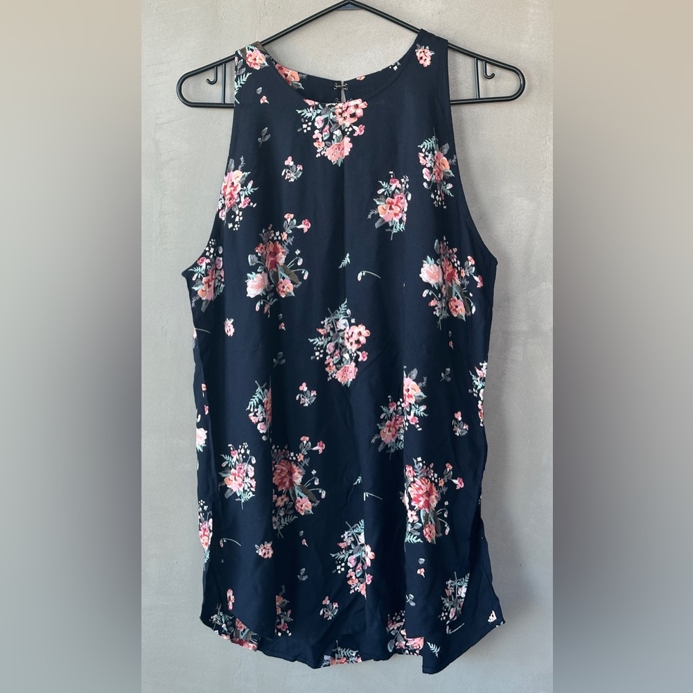 Sleeveless floral blouse